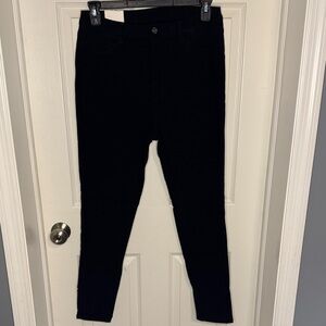 NWT Classic Black Skinny Jeans for Women